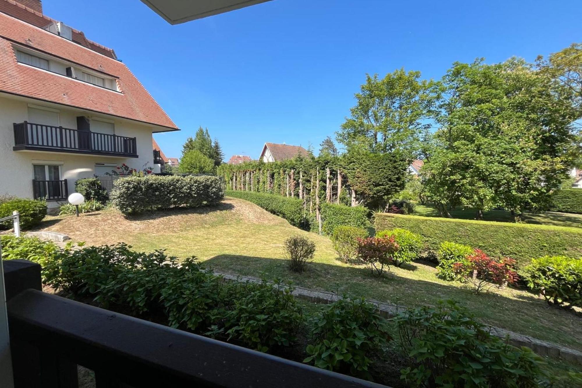37M With Terrace And Garden Near The Sea Apartment Cabourg Exterior foto
